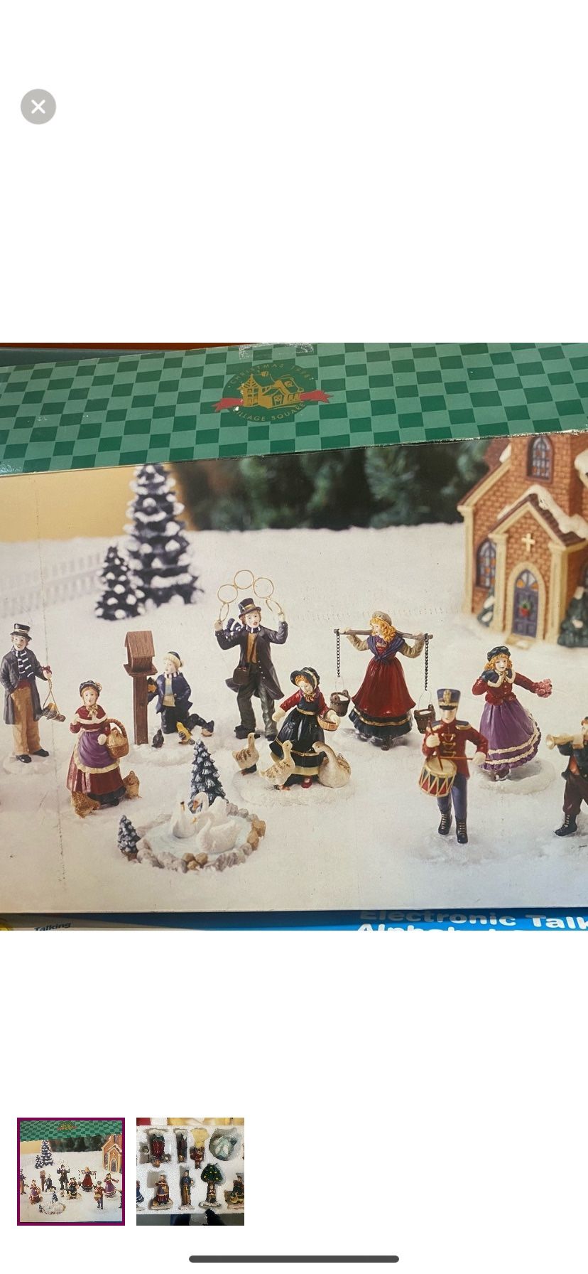 Vintage Village Square, Christmas figurines