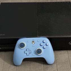 Xbox One With  Wired Controller 