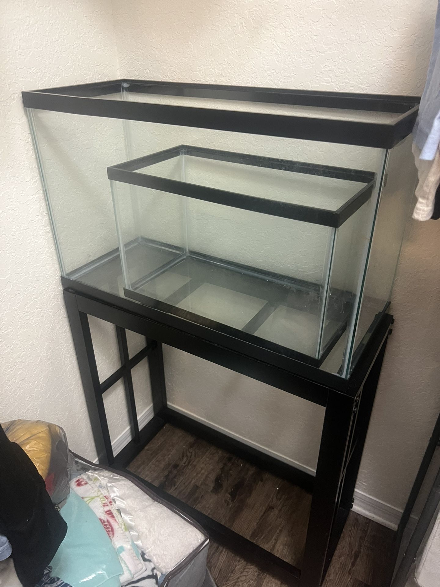 Aquarium Lot