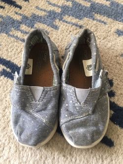 Baby Girl Toms Size 7