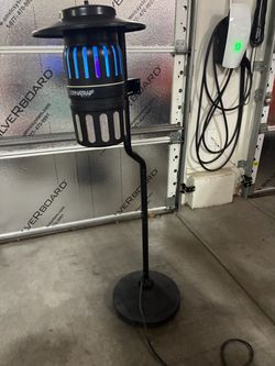 Dynatrap3 with stand