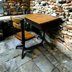 Vintage 1950’s AMERICAN SEATING COMPANY  Industrial Child's School Desk