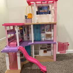 Barbie dream House