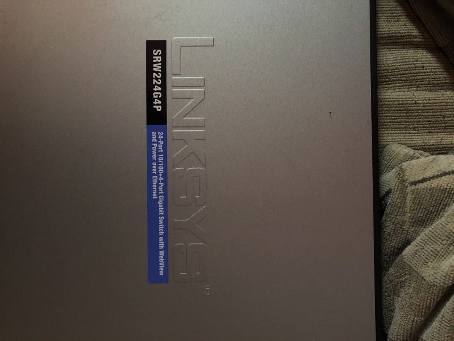 Linksys SRW224G4P 24 port Switch
