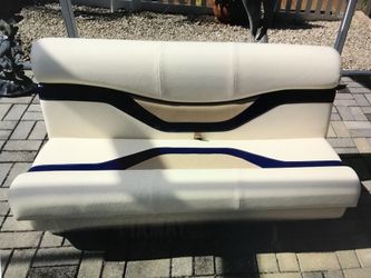 Pontoon seat
