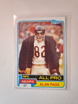 Alan Page 81 Topps NFL Card