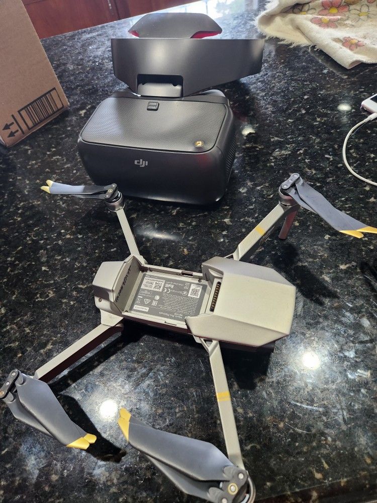 DJI Mavic Pro Platinum & FPV Racing Edition Goggles