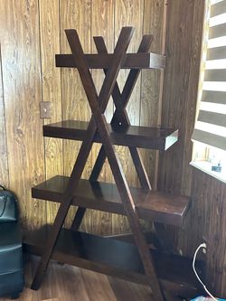 Moving sale- Tier ladder stand. Good condition