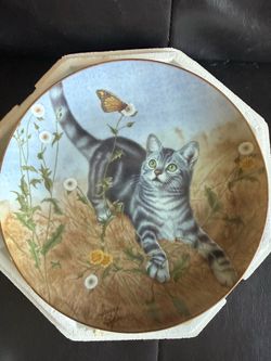 Vintage 1989 “Garden of Weedin” cat collector plate