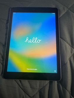 iPad 5th Generation + Case