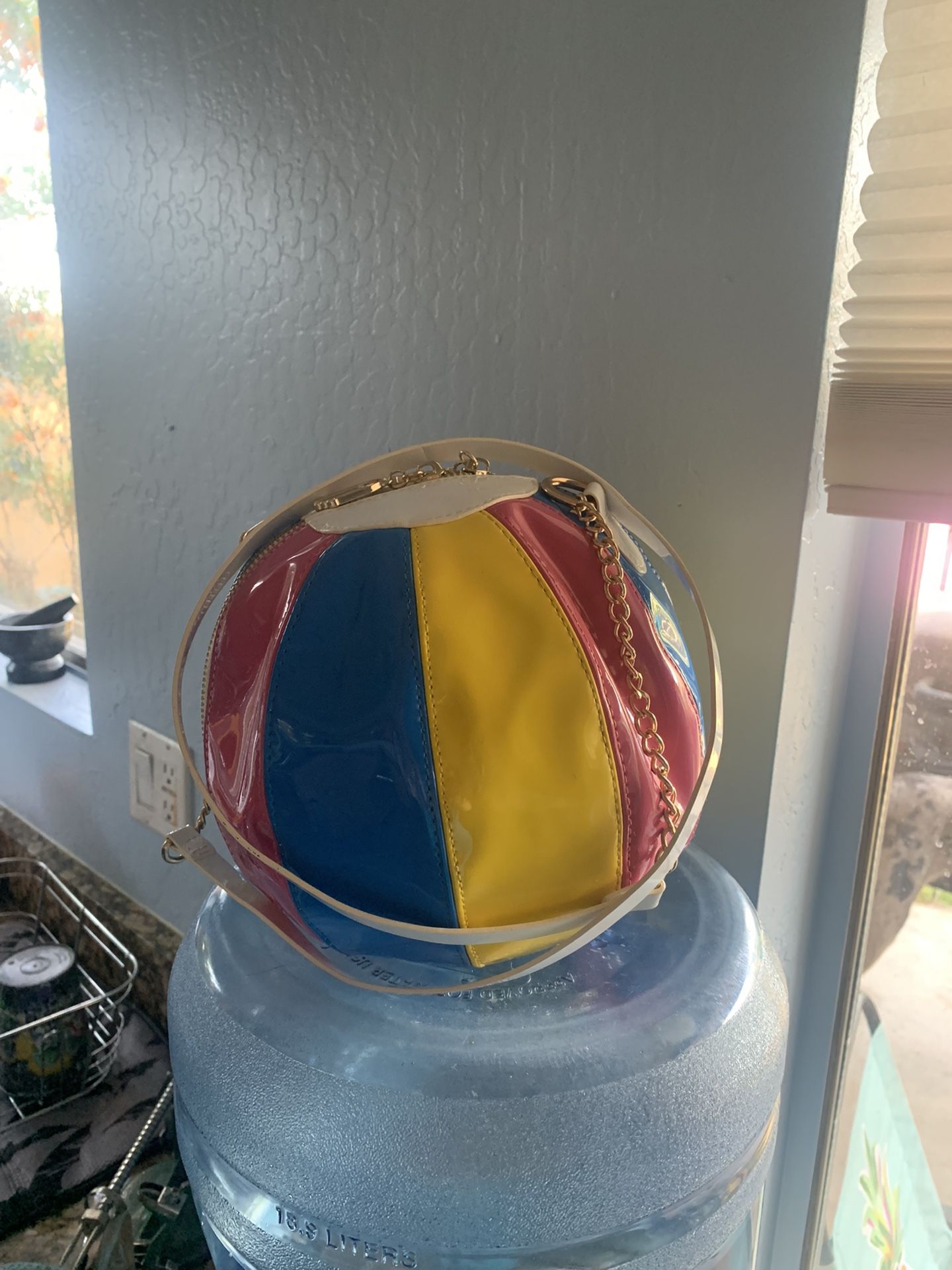 Betsey johnson hotsell beach ball purse