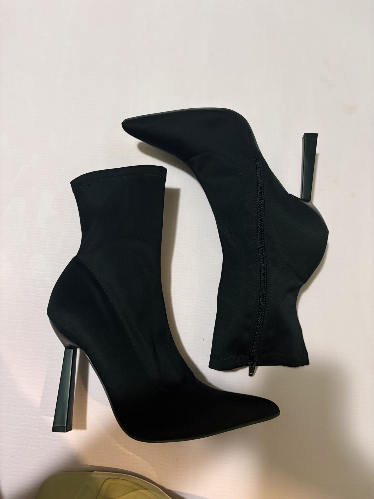 Womens heels size 7.5