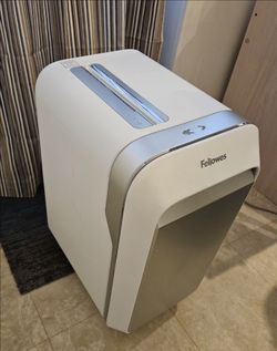 Fellowes Powershred LX22M Micro-Cut Paper Shredder, White