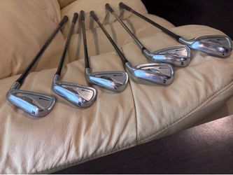 Beautiful x-cbp forged Bridgestone irons and Taylor made vintage bag