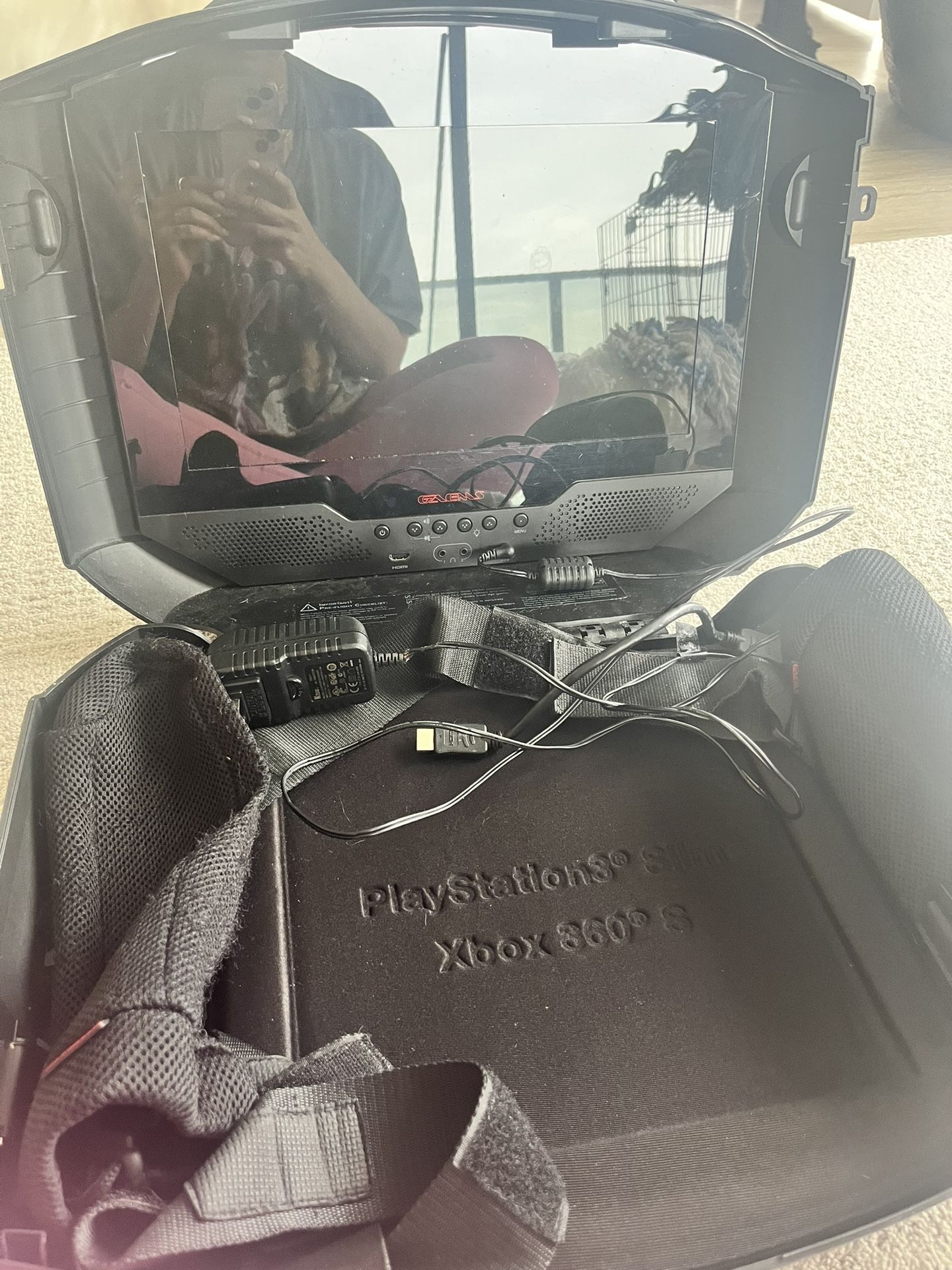 G.A.E.M.S VANGUARD 19" Portable Gaming Monitor