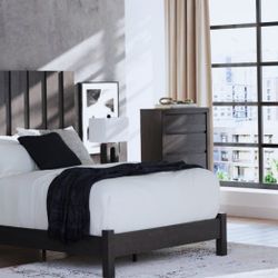 Fraluna Queen Bedroom Group