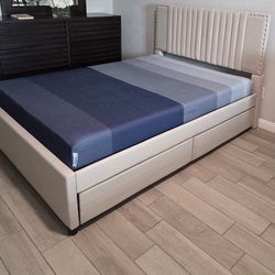 Full Size Bed. Used in good condition. 

Full Size 2 Drawer Platform Bed Frame With Mattress. It Includes a twin size trundle. 

$360