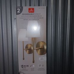 NEW GLOBE ELECTRIC LAMPS WIRELESS RECHARGEABLE LED, GOLD FINISH, CHARGING CABLES.INCLUDED, # 1806224