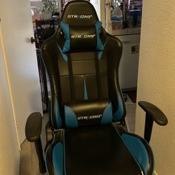 GTRacing Gaming Chair With Footrest And Adjustable Backrest