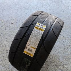 305/45/17 ET STREET SS