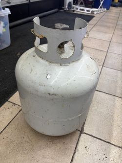 20 lb Propane Tank Cylinder (Full)