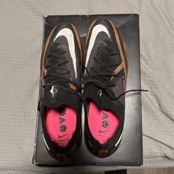 Nike Phantom Soccer Cleats  Size 11.5