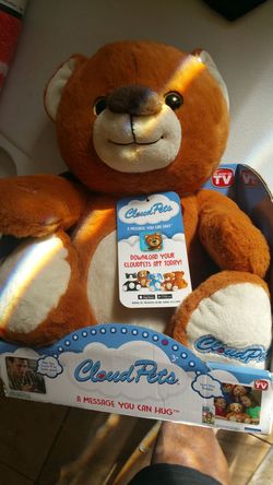 Cloud pets a message you can hug