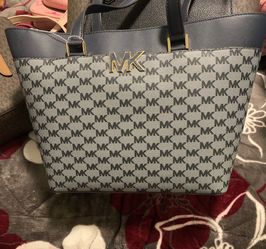Michael Kors And Victoria Secret Purses/handbags