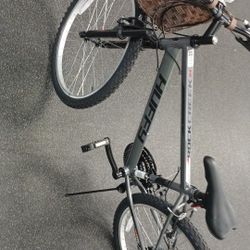 Silver 24-26 Huffy Mountain Bike For Sale