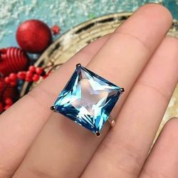 Huge Sterling Silver 12mm Square Rhinestone Sea Blue Inlaid Ring - Size 7