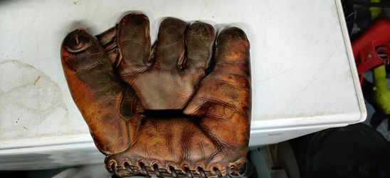 Spalding Monte Pearson Vintage glove