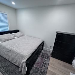 Queen Bed, Mattress & Dresser Set (Dark expresso) 