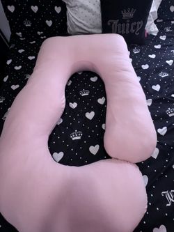 Pregnancy pillow