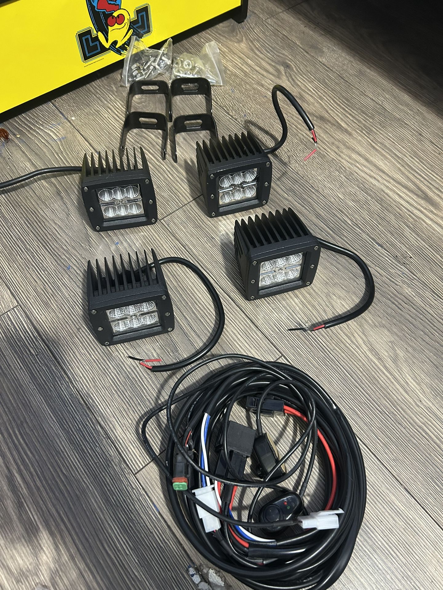 BRAND NEW FOG LIGHTS