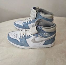 New Nike Air jordan 1  . Size 13