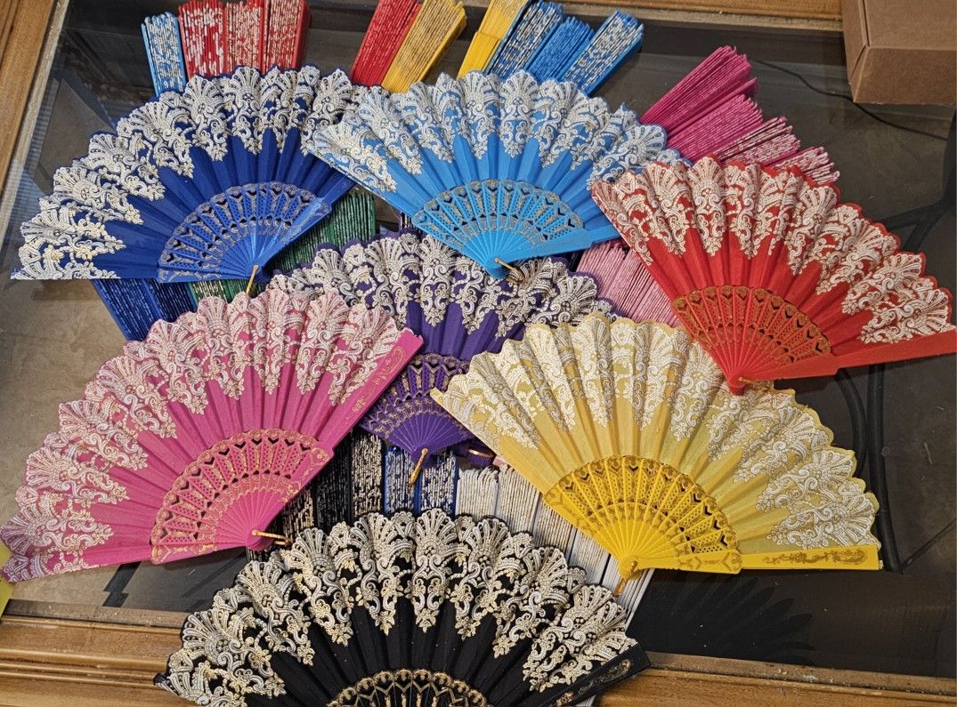 Mexican Party Wedding favors
48 Pcs Folding Hand Fans