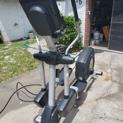 Pro maxima S25e Commercial Elliptical