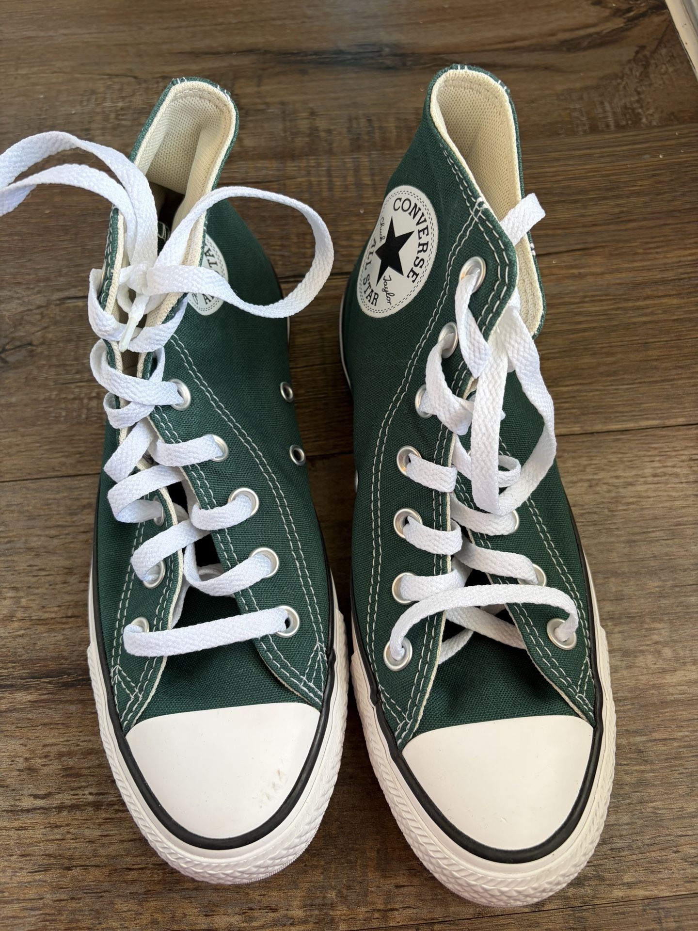 Converse Chuck Taylor All Star High-Top Sneaker Green Size 7 Women / 5 Mens