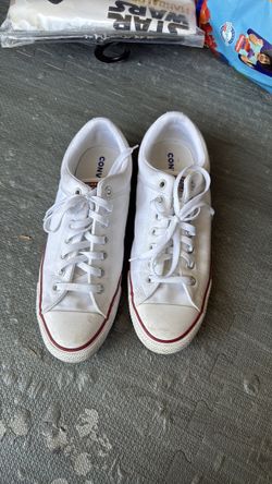 Size 10 men’s white converse