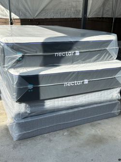 Nectar Mattress.  

Queen Premier Cooper 14" Medium Firm Gel Memory Foam 

New mattress 

We offer same day delivery