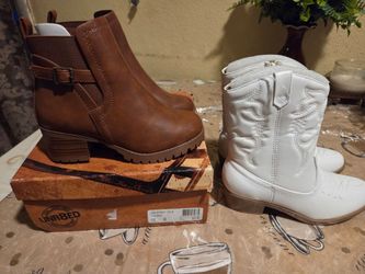 Botas de nina nuevas