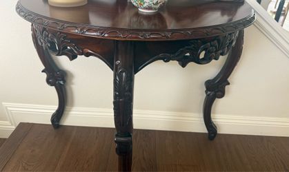 Hand made chines table it is beautiful for design