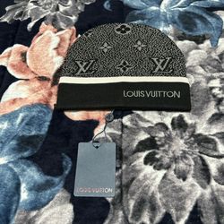 Black and white LV Beanie 