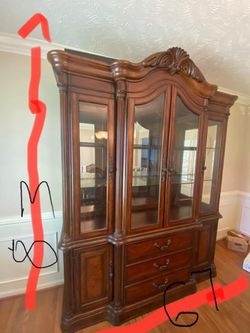 Kitchen Hutch with Buffet