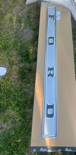 F100 trim