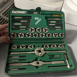 Ace Super Set Of Taps & Dies - No. 614A - Made In USA