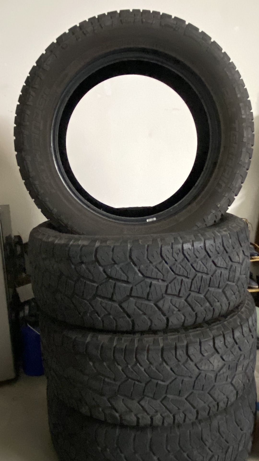 Pathfinder A/T 275/55/R20