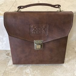 Vintage Leather Travel Liquor Bag With All Items Inside