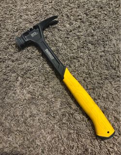 Dewalt 20oz hammer