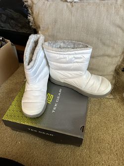 Size 10 White Boots